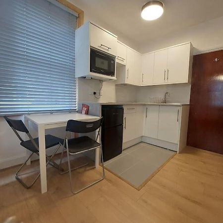 Newly Refurbished Studio London Eksteriør billede